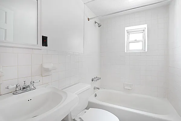 Rented by Compass | media 7