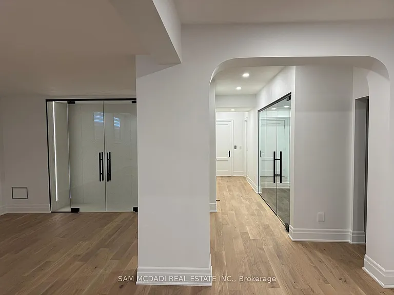 243 Prince George Cres — Photo 42
