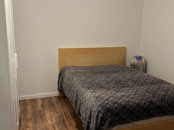 4th image of 218 Sunlight Dr #2