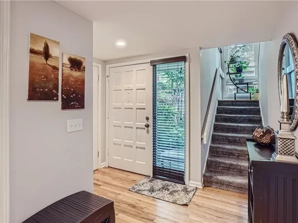 2071 Clairmeade Valley Rd NE, Atlanta, GA 30329
