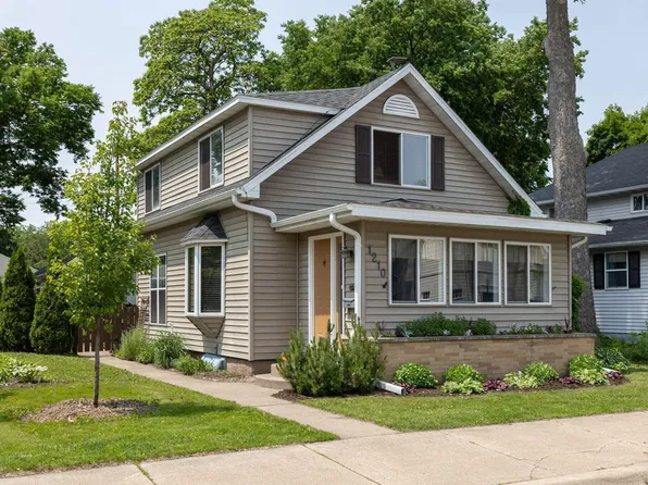 1210 East AVENUE SOUTH South, La Crosse, WI 54601