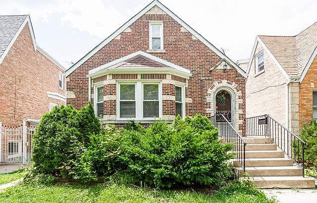 1st image of 3004 N Nordica Ave