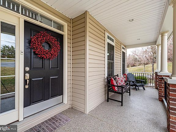 2nd image of 5801 Ivy League Dr