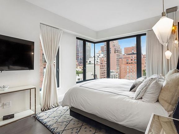 4th image of 301 E 50th St APT 9C