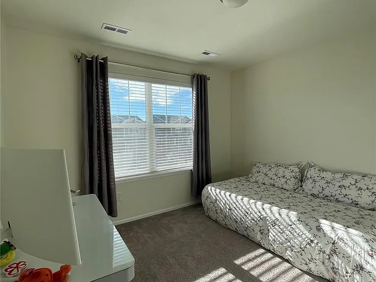 15011 Chicago St — Photo 12