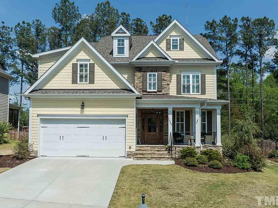 1st image of 1028 Shasta Daisy Dr