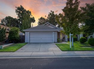 5527 Greenoaks Dr, Riverbank, CA 95367
