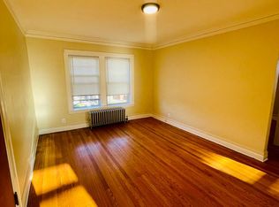 Kostner 2954, Chicago, IL 60641