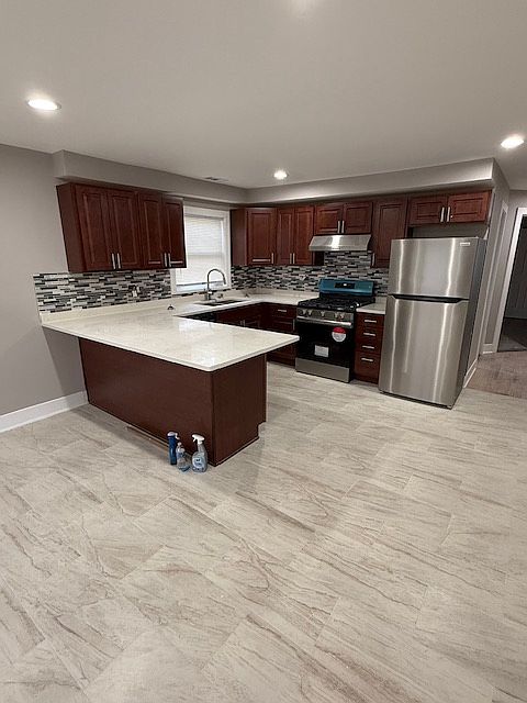 1st image of 384 Yates Ave APT 1