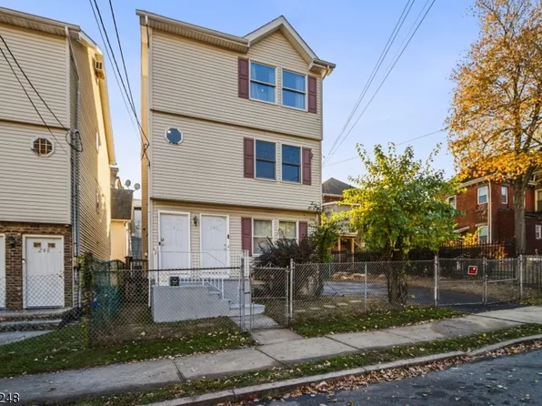 300-302 13th Ave, Newark City, NJ 07103