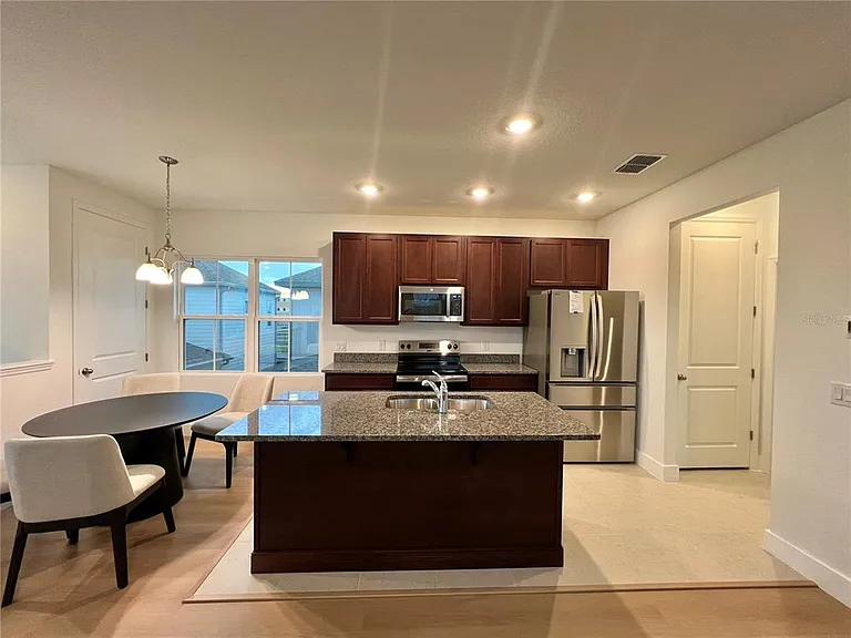 3170 Voyager Ave #1 — Photo 5