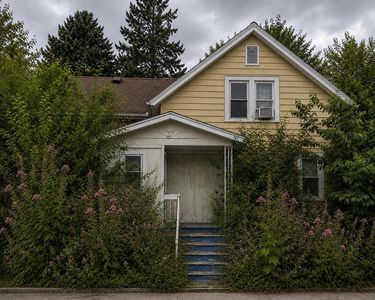 213 S Madison AVENUE, Port Washington, WI, 53074