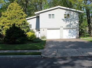 398 Plaza Rd N, Fair Lawn, NJ 07410