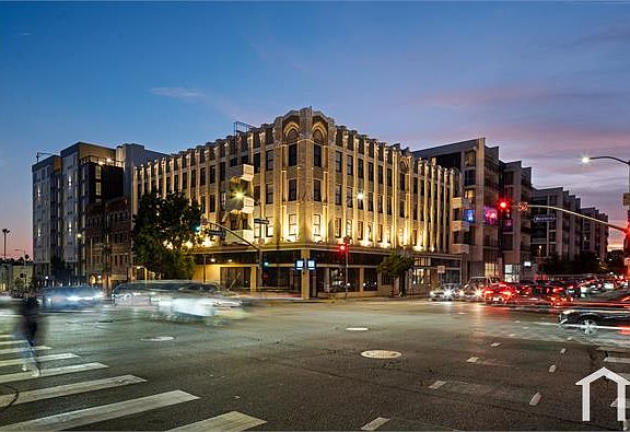 3rd image of 5500 Hollywood Blvd