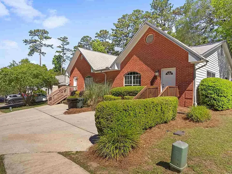 3498 Chatelaine Ct