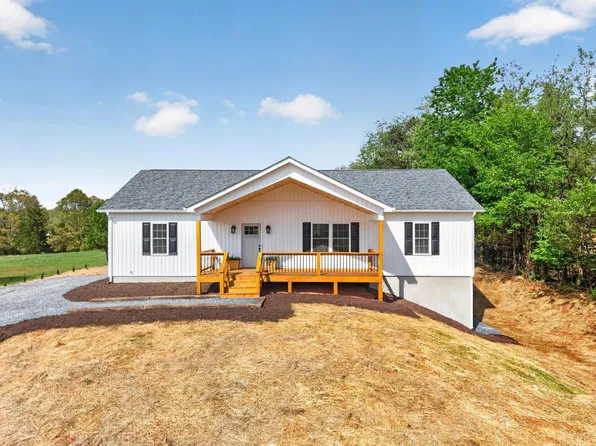 140 Stoney Crk, Madison Heights, VA 24521