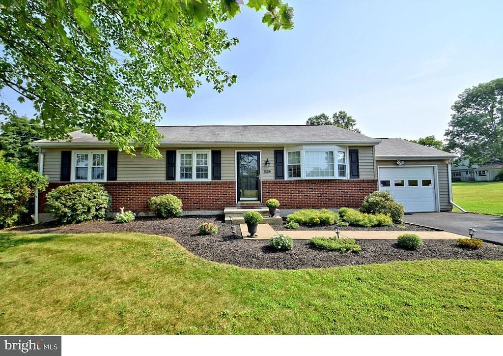 1015 Butler Ln, Perkasie, PA 18944 Zillow