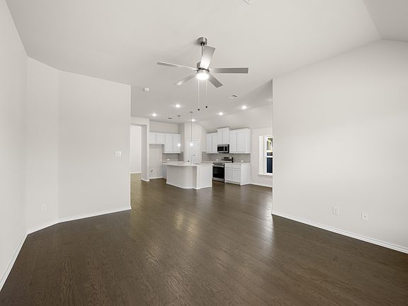 3rd image of 461 Carnero Dr
