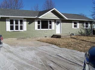 1206 E 11th St, Lamar, MO 64759