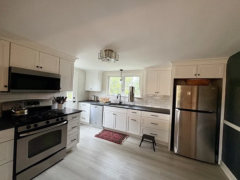 9 Larkin Ln — Photo 7