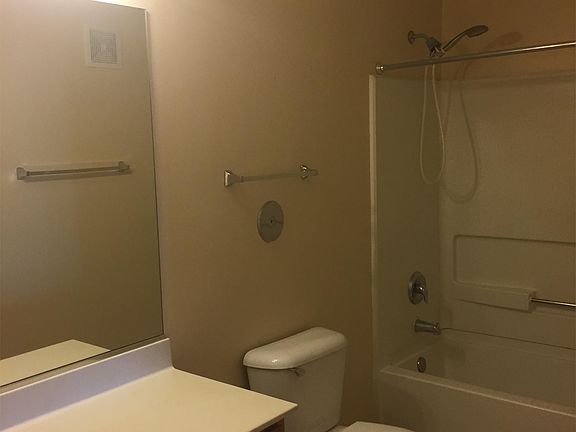 5th image of 103 Silverstone Dr