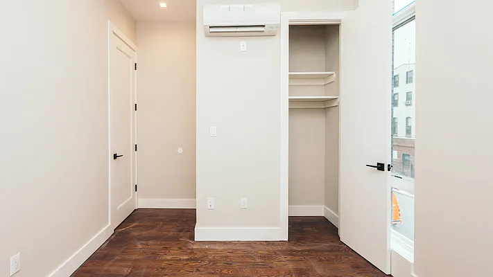 Rented by Nooklyn NYC LLC | media 14