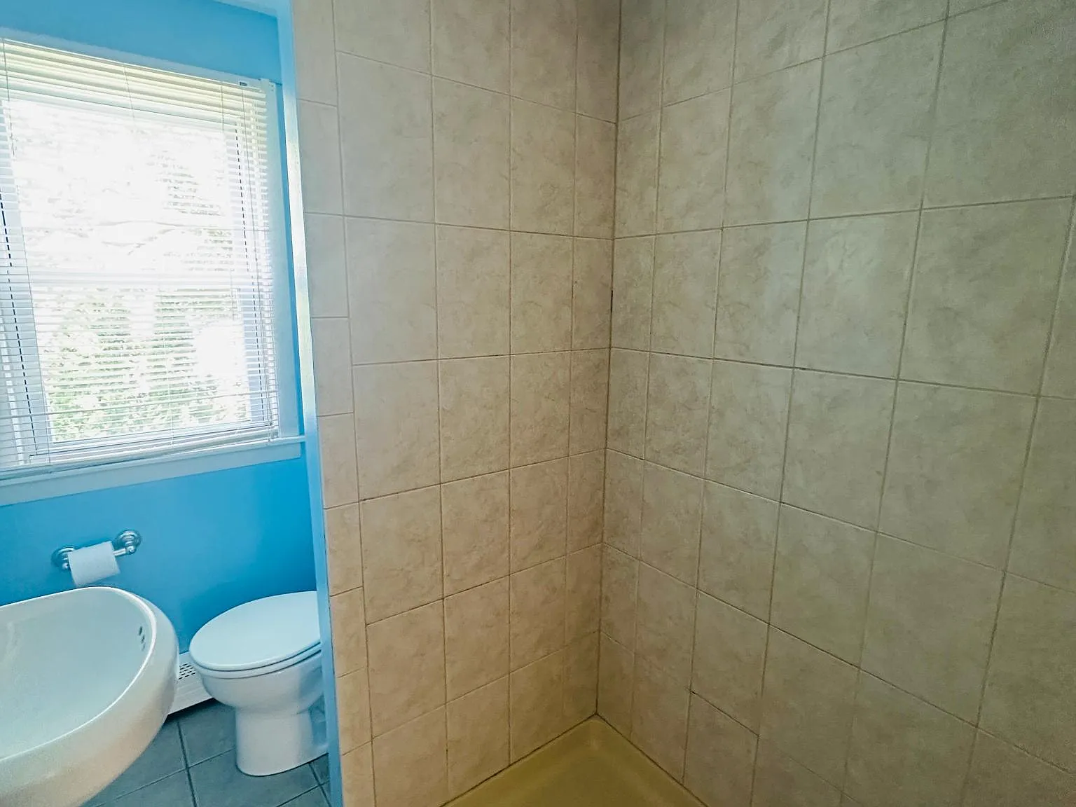 3 bed, 1010 sqft, $1,775 — Photo 4