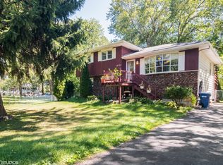 4737 Dumoulin Ave, Lisle, IL 60532
