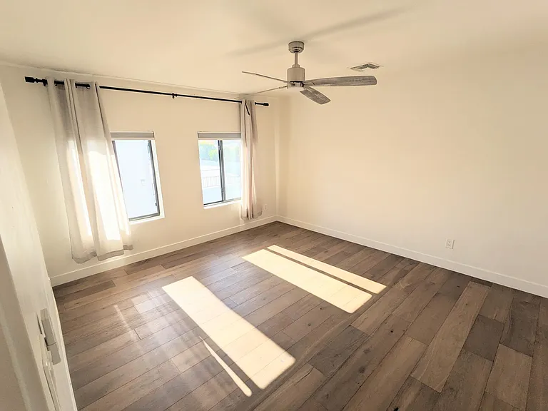 7662 E Minnezona Ave — Photo 50