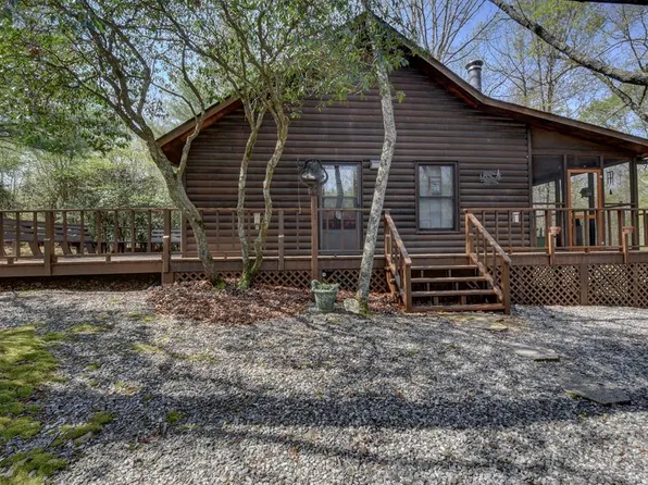 169 Wild Horse Cove Cir, Cleveland, GA 30528