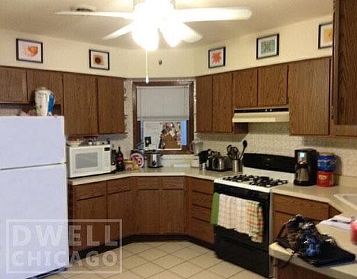 2nd image of 2272 N Lincoln Ave