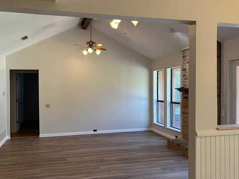 3732 Racquet Ct — Photo 8
