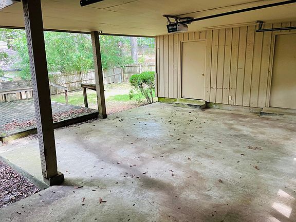 2nd image of 2236 Kingsrow Pkwy
