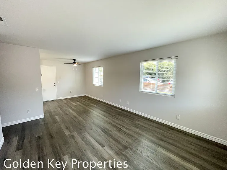 2715 Madison St #3 — Photo 10