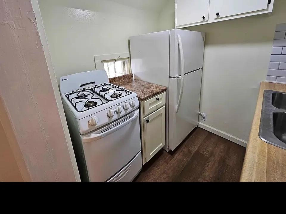 20 W Buffalo St
