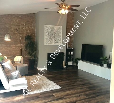 2nd image of 6016 E Lake Dr APT 2D