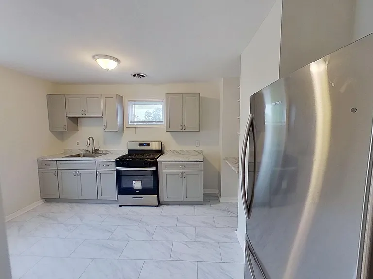 420 Delaware Ave #5 — Photo 11