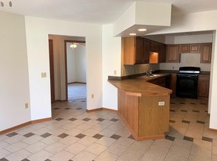 205 Williams St #11, Williams Bay, WI 53191