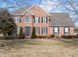8596 Oak Meadows Dr, Kernersville, NC 27284