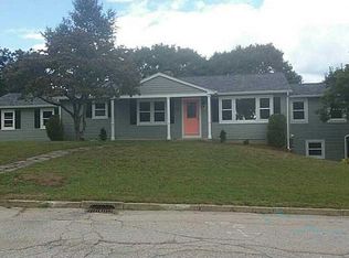 22 Greenbriar Rd, West Warwick, RI 02893