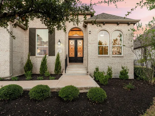 586 Two Creeks Ln, Austin, TX 78737
