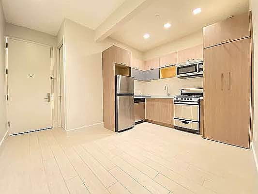 1st image of 272 W 139th St APT 3B