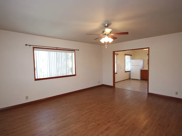 913 S Olive Avenue Alhambra Cir #1/2 — Photo 5