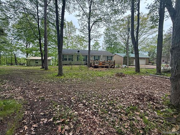 3rd image of 5994 N Lake Sanford Rd