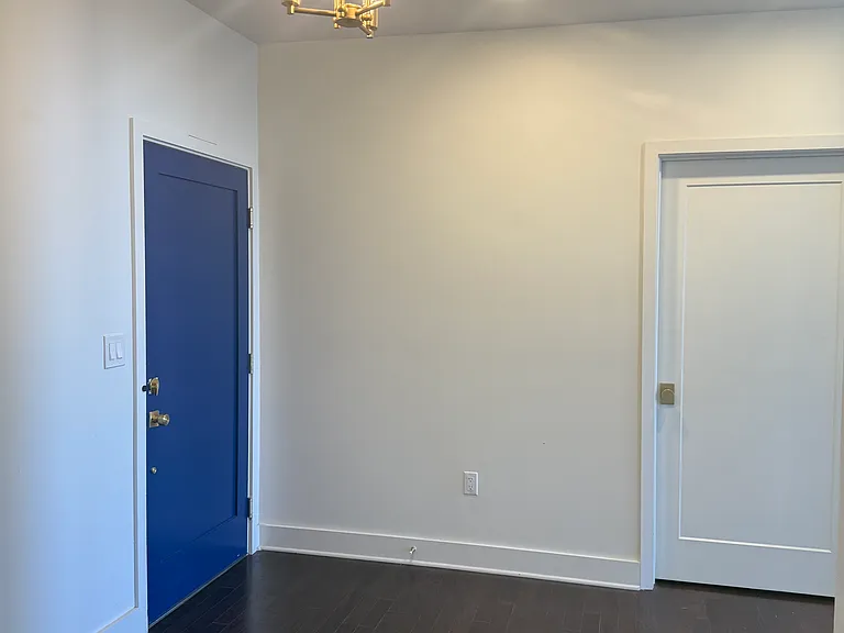 50 S Jefferson St #504 — Photo 9