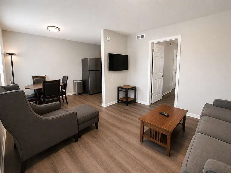 213 N Ann St #6 — Photo 3