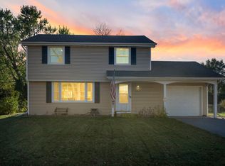 8095 Harkness Rd S, Cottage Grove, MN 55016