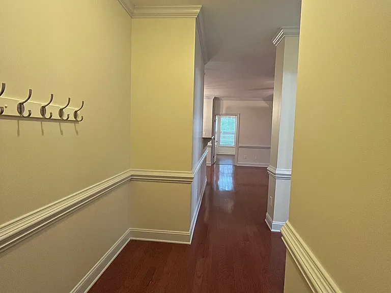 212 Fountainhead Ln #103 — Photo 2