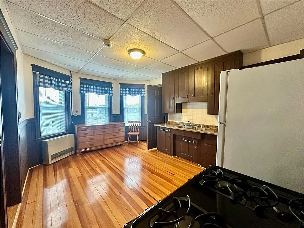 Building Photo - 14 Courtland St #3