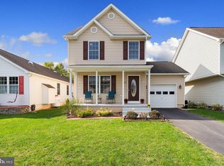 101 Peter Rabbit Dr, Ranson, WV 25438